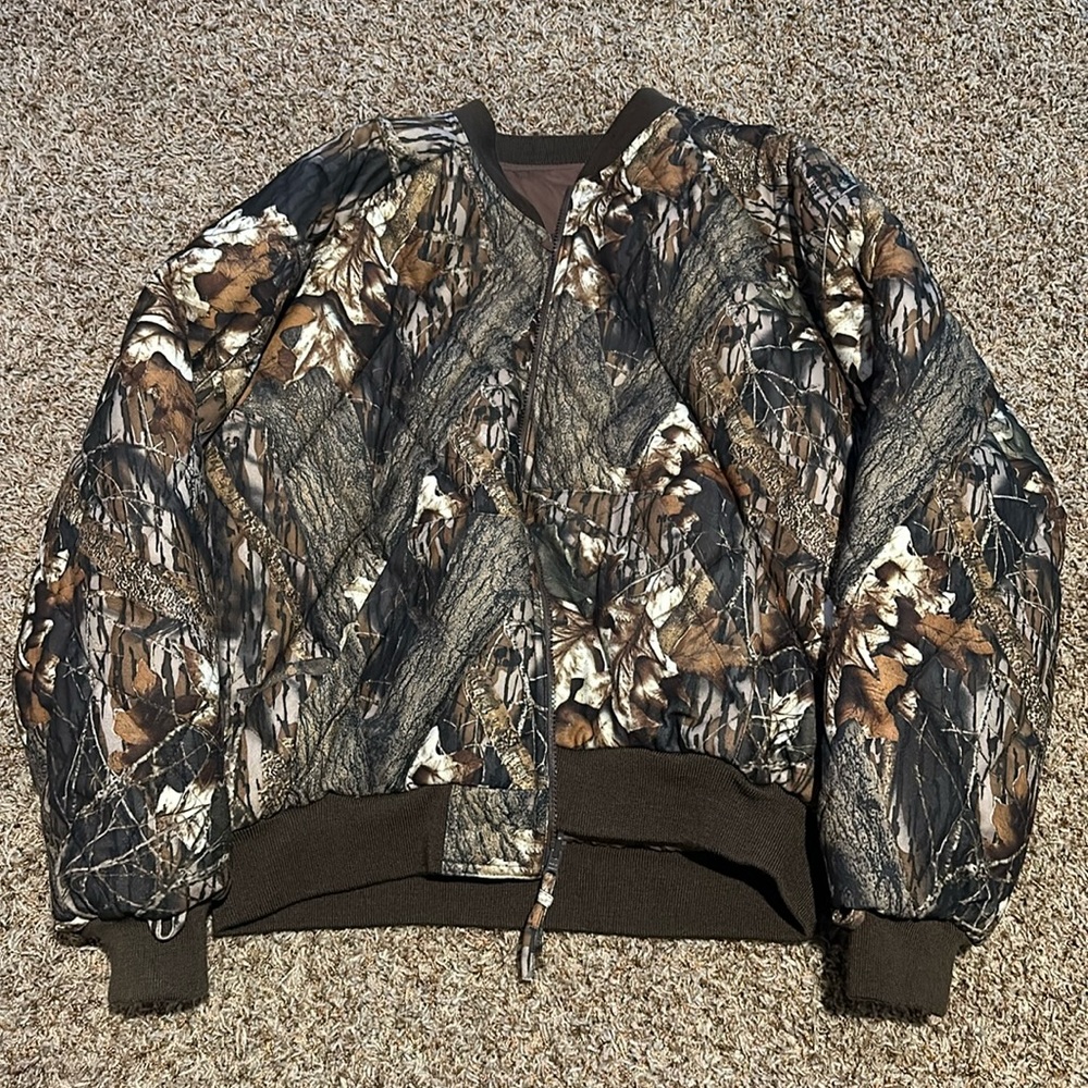 GameHide Hunting coat.  Mossy Oak Break up.  Large